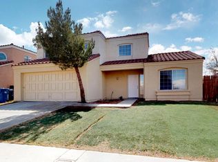 1722 Apricot Dr, Palmdale, CA 93550