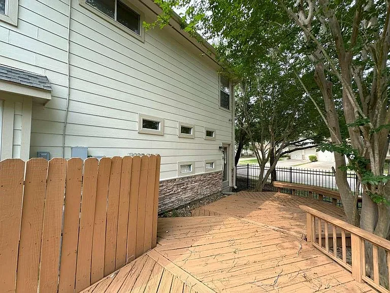 7203 Welshwood Ln — Photo 37