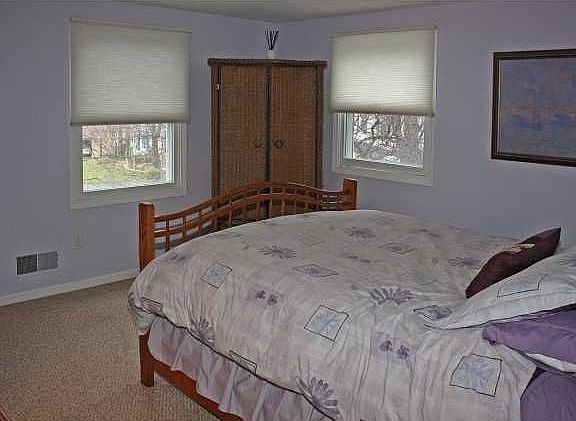 3rd image of 22 White Alder Cir