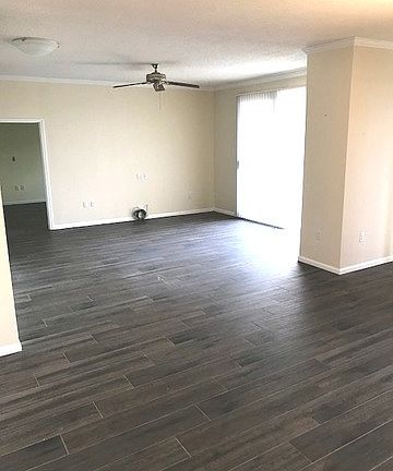4th image of 1 Towers Park Ln #1417/