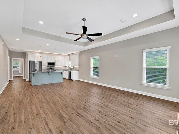 5th image of 5607 Gulf Ave
