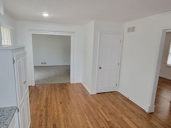 4th image of 9700 N Campbell Dr