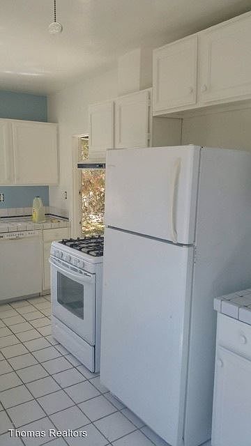 1st image of 4648 Aragon Dr