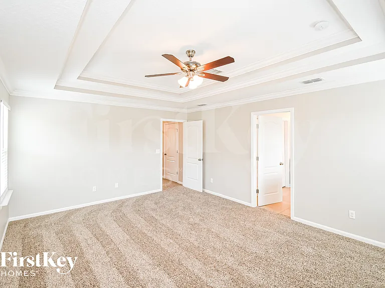 4025 Emilio Ln — Photo 9