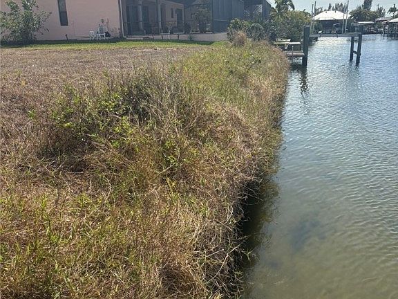 4th image of 110 NW 39th Ave