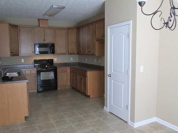 2nd image of 4273 Chesire Dr