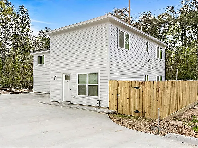 28402 Champion Oaks Dr #1 — Photo 19