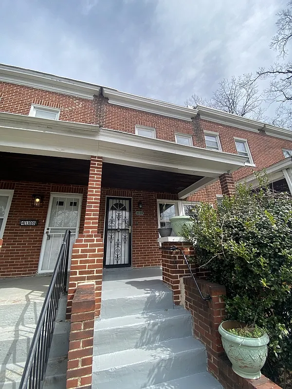 Building Photo - 4110 Harris Ave #1
