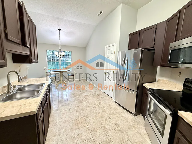 122 Sunset Rdg — Photo 6