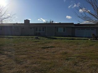 15989 Tao Rd, Apple Valley, CA 92307