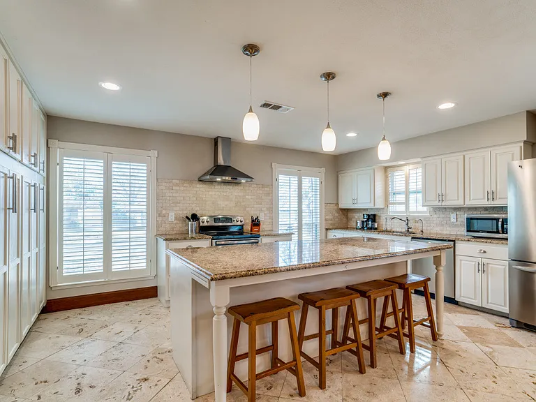 12511 Cedar Bend Dr — Photo 16