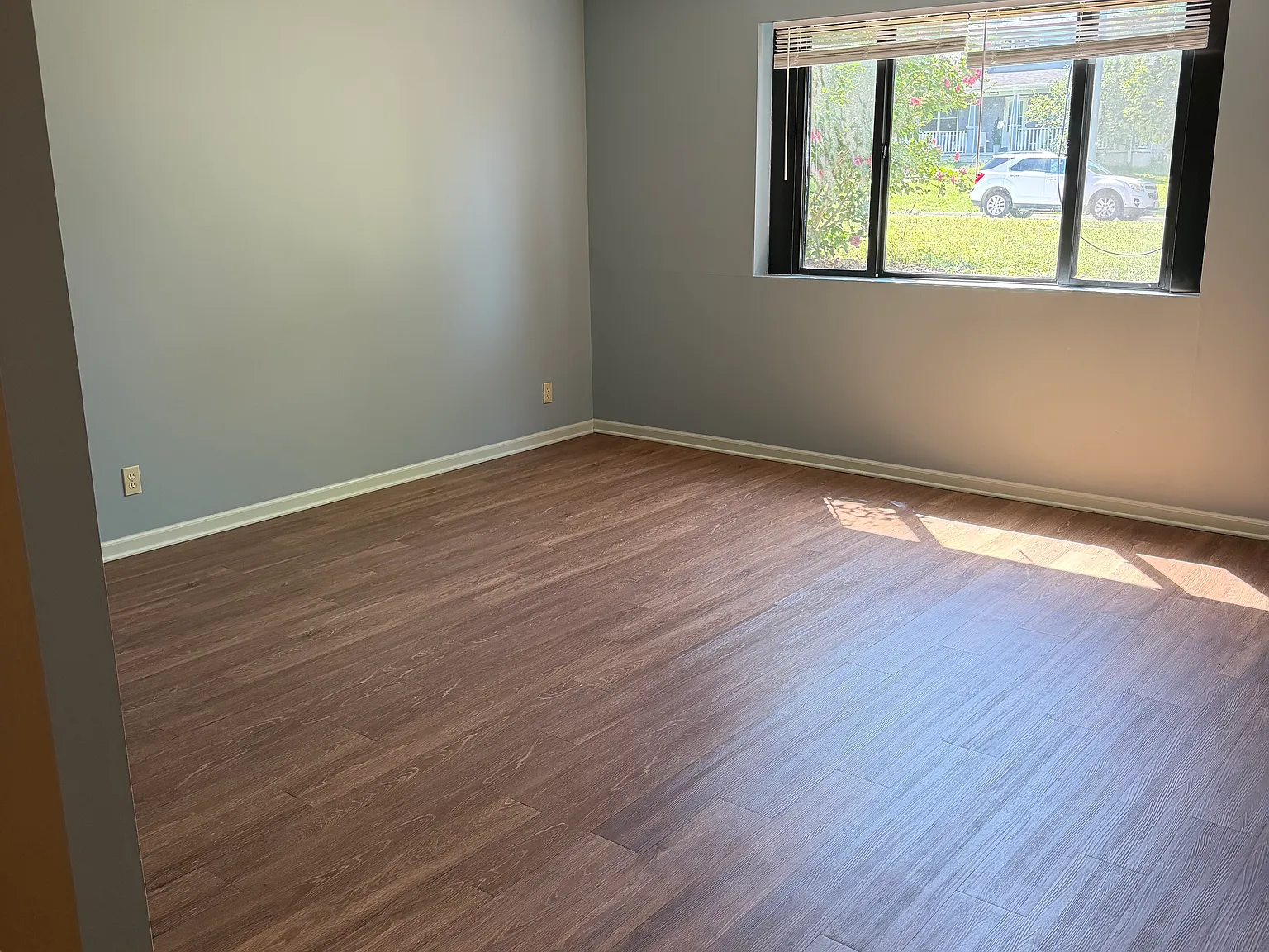 2 bed, 858 sqft, $995 — Photo 4