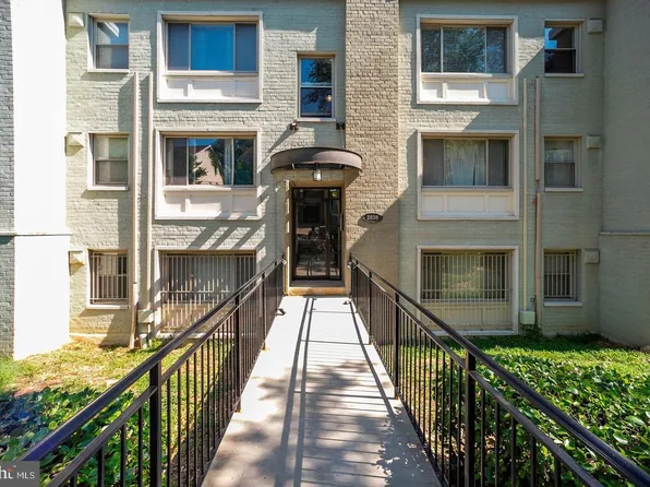 2838 Hartford St SE APT 304, Washington, DC 20020