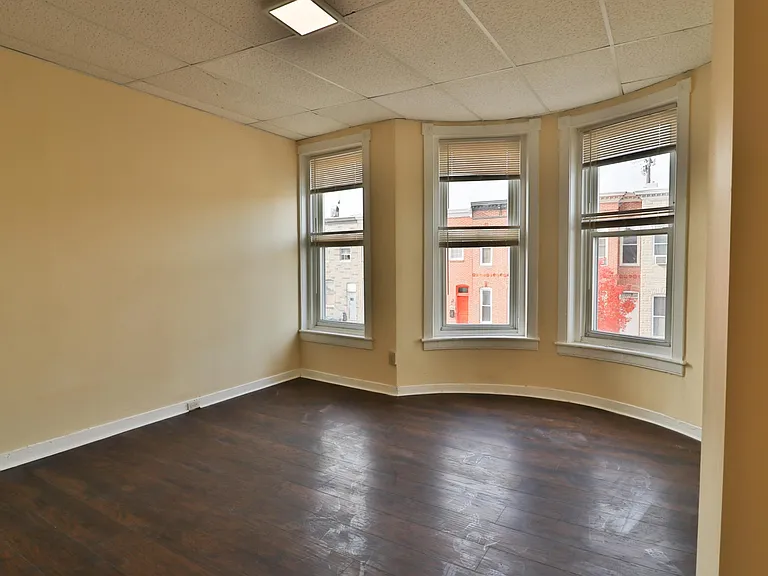 1303 James St — Photo 22