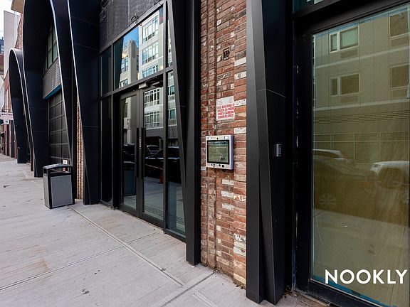 4th image of 52 N 3rd St #522