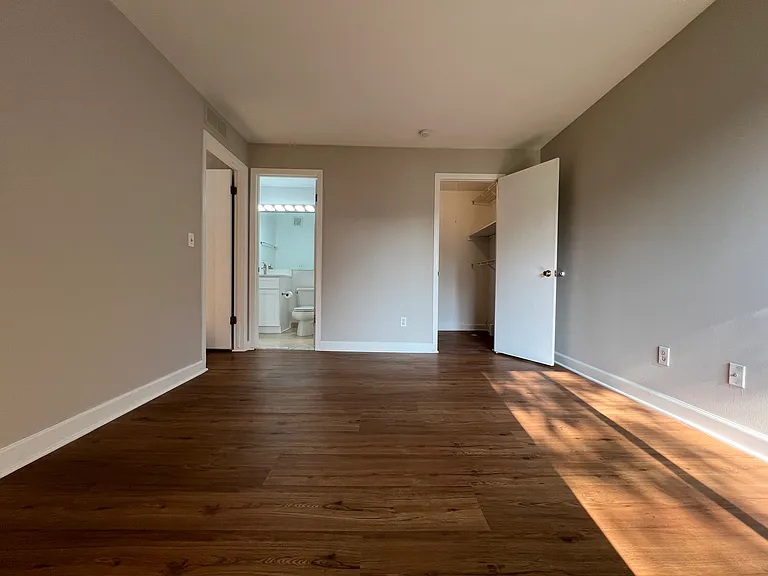 225 Briarcrest Dr #200 — Photo 10