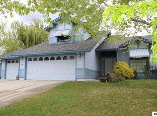 5671 W Rainbow Ridge Ct, Reno, NV 89523