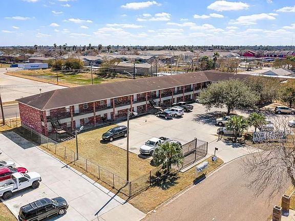 3rd image of 402 Gastel Cir APT 8