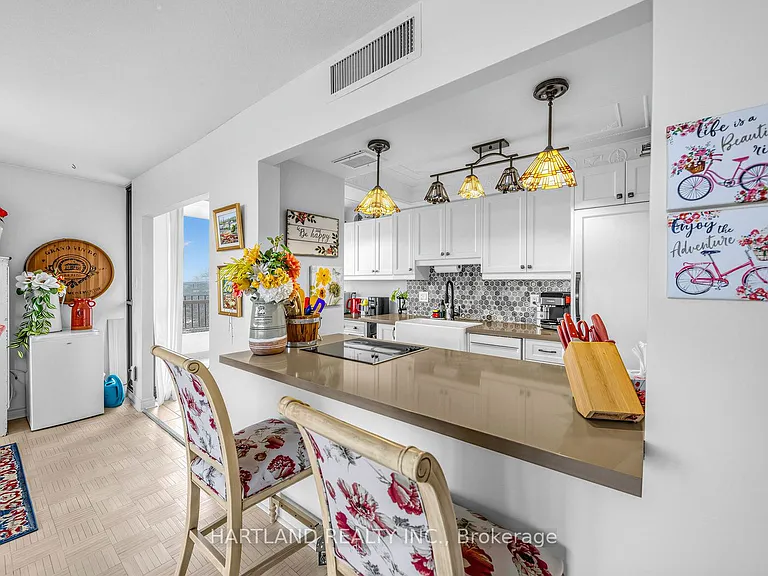 1333 Bloor St #2409 — Photo 7