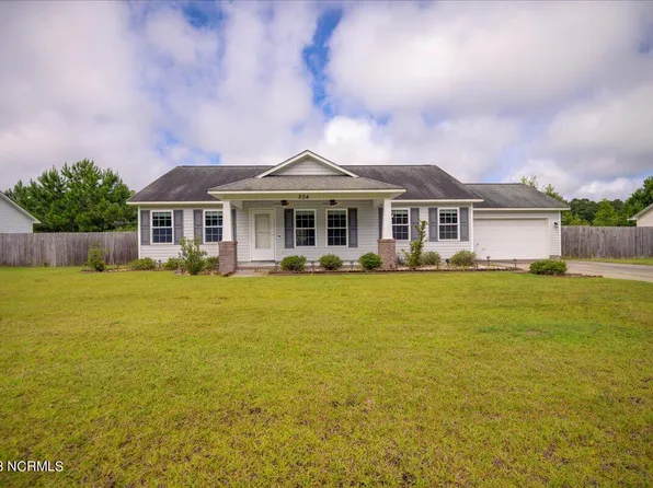 204 Bear Trail, New Bern, NC 28562
