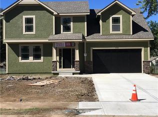 8536 Stearns Ave, Overland Park, KS 66214