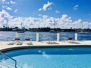 4th image of 95 N Birch Rd APT 402