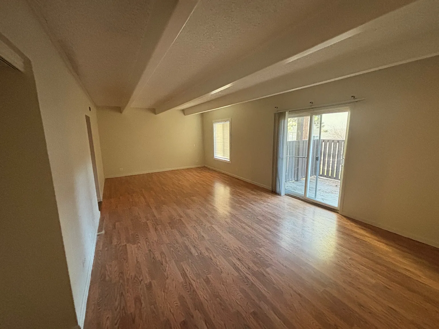 2 bed, 1138 sqft, $1,650 — Photo 4