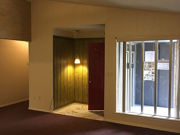 Living room entrance 