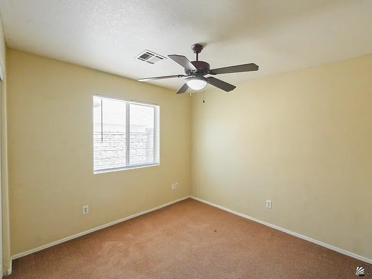 10204 E 37th St — Photo 21