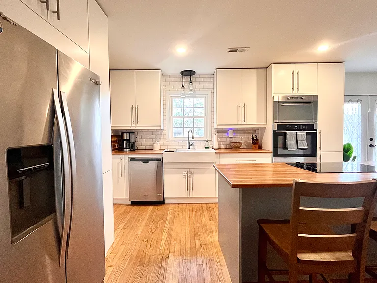 1314 White Dr — Photo 5