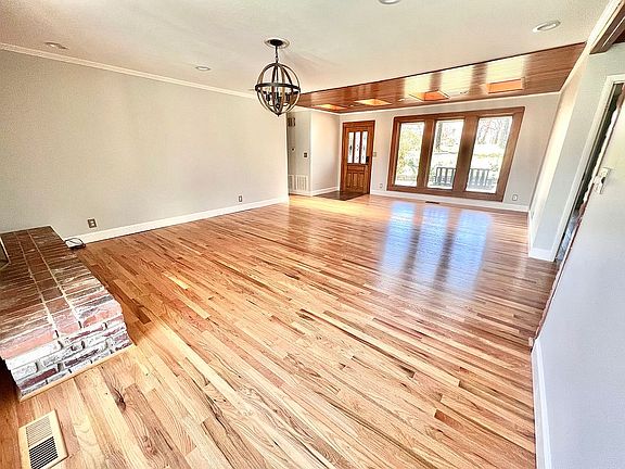 Living / Dining
