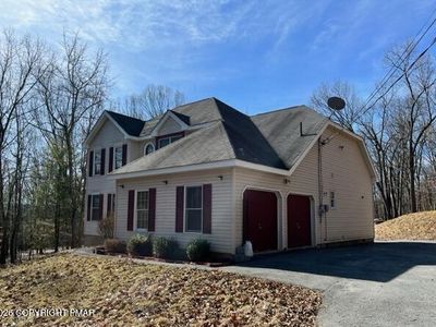 1 Norman Dr, East Stroudsburg, PA, 18302