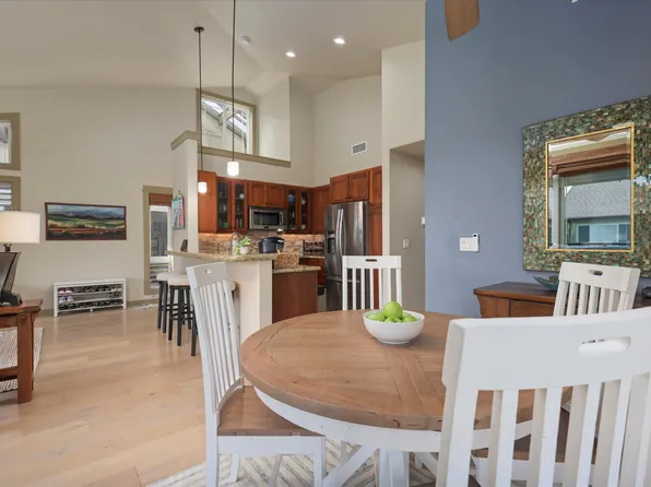 75-6025 Alii Dr APT O202, Kailua Kona, HI 96740