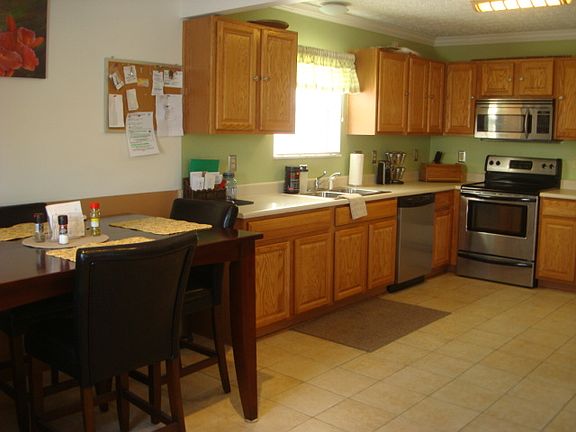 3rd image of 3986 Eminence Ln