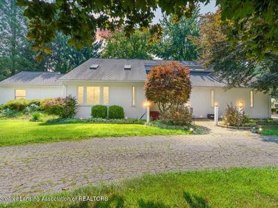 2015 Sunset Dr, Owosso, MI, 48867