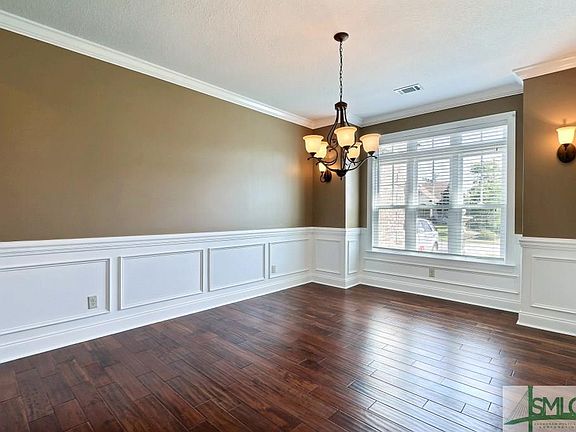4th image of 9 Crestwood Dr