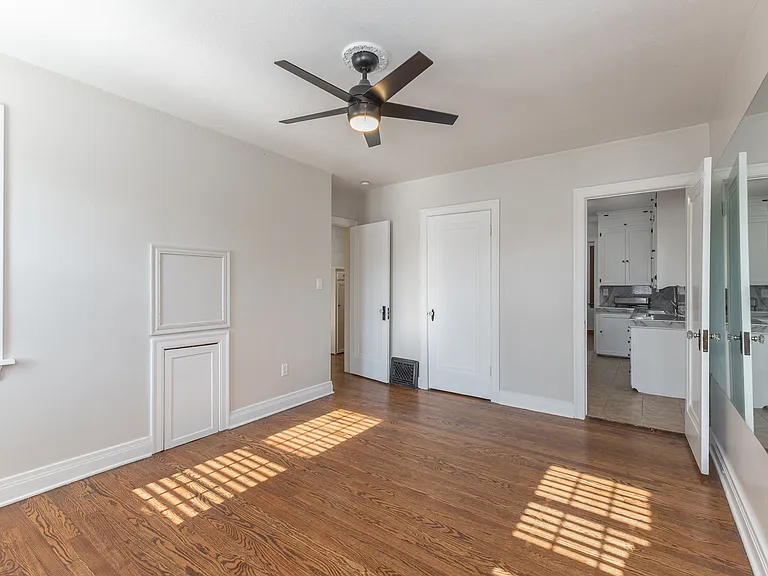 2547 SW 23rd St #UPPER — Photo 20