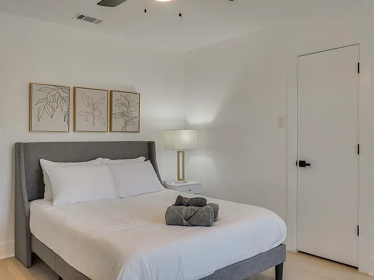 7414 Authon Dr — Photo 22