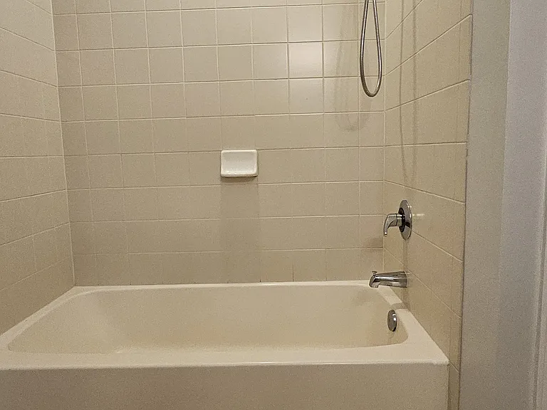 1950 N Logan St #509 — Photo 17