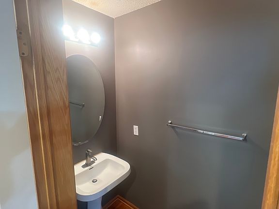 5th image of 13802 52nd Ave N #13802