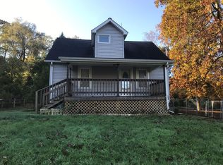 228 Mercer Rd, Franklin, PA 16323