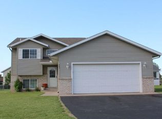 803 11th St S, Sartell, MN 56377