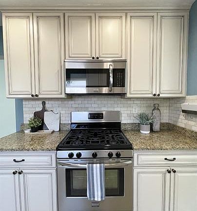 2nd image of 2672 S Glenmare St