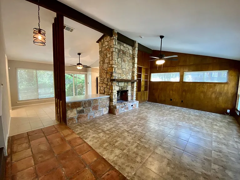7219 Scenic Brook Dr — Photo 6