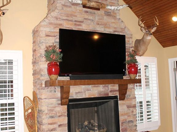 5th image of 506 Sheffield Dr