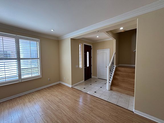 4th image of 46 S Roosevelt Ave Unit 4