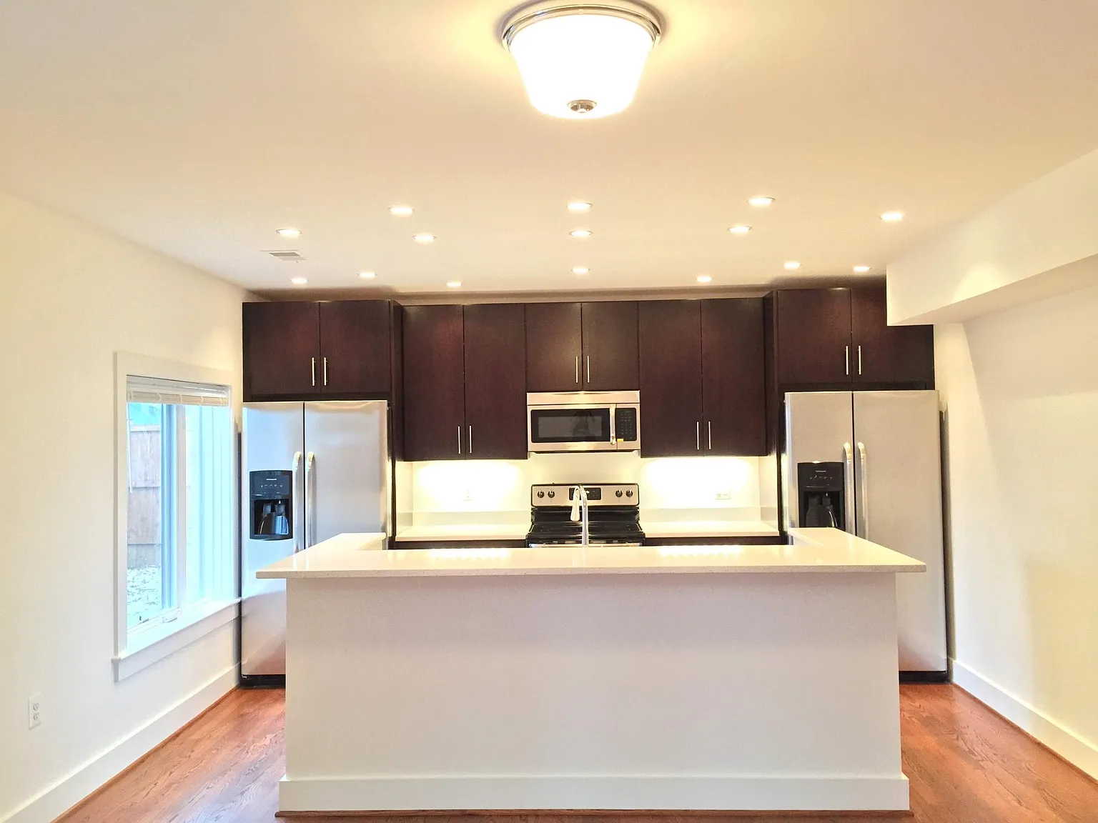 2606 N Pershing Dr — Photo 4