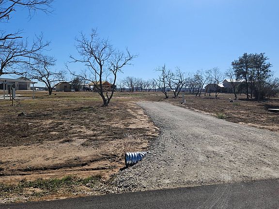 3rd image of 155 Resort Ct
