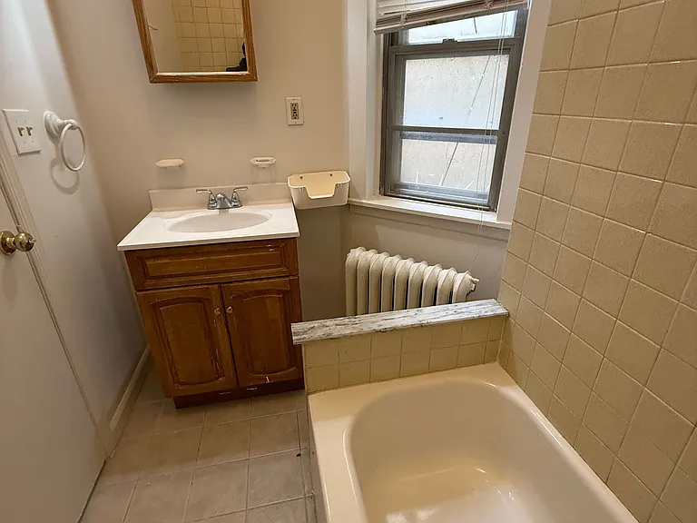 100 S Washington Ave #1 — Photo 8