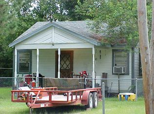 5 Poinsettia Ln, Picayune, MS 39466